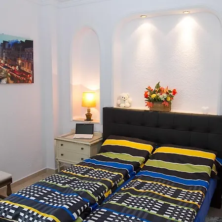 Апартаменты Carihuela Торремолинос