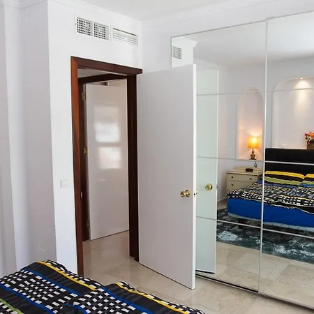 Апартаменты Carihuela Торремолинос